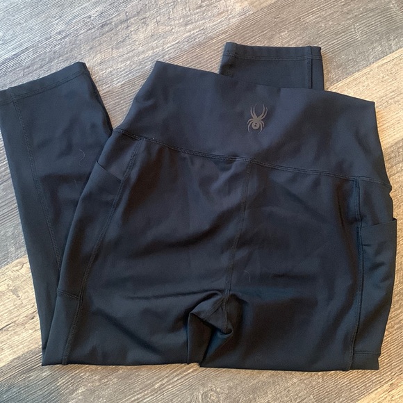 Spyder Pants - Spyder Capri leggings with pockets!